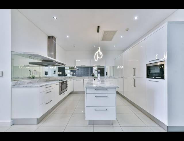 2 BEDROOM APARTMENT FOR SALE IN HOUGHTON